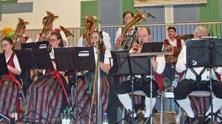 Die der Musikkapelle Dertingen beim „Böhmischen Frühling“.
