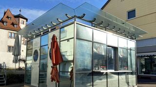 Für den „Grill Pavillon“ wird ein Nachfolger gesucht. Pächter Johannes Link hat die Imbissbude bei „Ebay Kleinanzeigen“ inseriert.
