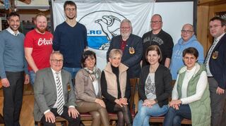 Die geehrten Mitglieder der DLRG-Ortsgruppe Weikersheim.