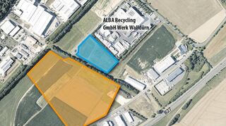 Auf zwei Grundstücken plant das Recycling-Unternehmen einen Lkw-Parkplatz (blau) und eine weitere Sortierhalle mit einem innovativen System (gelb).