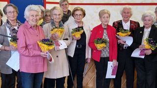 Bei der Jahreshauptversammlung des KDFB-Zweigvereins Bad Mergentheim wurden zahlreiche Frauen für langjährige Mitgliedschaft geehrt.