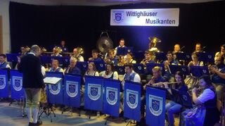 Unter dem Motto „Wir leben Blasmusik“ präsentierten die Wittighäuser Musikanten unter Leitung von Thomas Landwehr ein Frühlingskonzert.