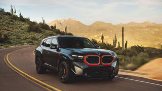 mid Groß-Gerau - Nach dem Produktionsstart des neuen BMW XM präsentiert die BMW M GmbH das Topmodell ihres ersten High-Performance-Automobils mit elektrifiziertem Antrieb.