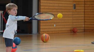 Um die Allgemeinmotorik von Kindern zu verbessern, wurde ein neues Kooperationsprojekt zwischen dem Badischen Sportbund Nord und der Ballschule Heidelberg gestartet.