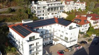 Ein großer Komplex: Das ehemalige Sanatorium Dr. Holler in der Edelfinger Straße (vorne) und Weinsteige (dahinter) wurde zu Wohnungen umgebaut.