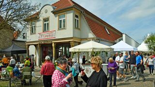 Das Ambiente ist familiär und ansprechend: Rund um die Alte Turnhalle Niederstetten war bis an den Schlossberg vieles rund ums große Thema Kulinarik zu entdecken.
