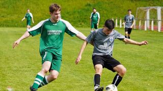 Einen deutlichen 4:1-Erfolg feierte die SpG Beckstein/Königshofen II (graues Trikot) gegen Urphar/Lindelbach/Bettingen.