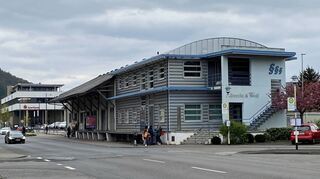 Auf diesem Gelände an der Bahnhofstraße soll ein Hotel gebaut werden. Auch ein Biolebensmittelmarkt ist vorgesehen.