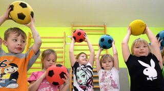 Im künftigen Sportkindergarten „Wirbelwind“ sollen Kinder zur Bewegung animiert werden – mit und ohne Ball.