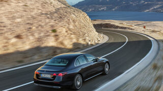 mid Groß-Gerau - Ein Hauch von S-Klasse: das Heck der neuen E-Klasse.