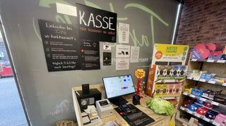 Noch in diesem Jahr könnte Götzingen einen „Tante M“-Laden bekommen. Das ist ein Kleinsupermarkt, in dem es kein Verkaufspersonal gibt und der Kunde seine Waren selbst scannt (Bild). Die Götzinger Genossenschaft hat mit dem Unternehmen bereits einen Franchisevertrag unterzeichnet.
