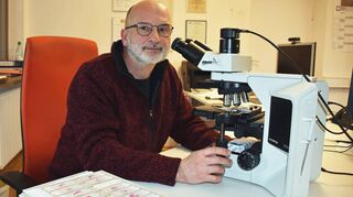 In einem Online-Webinar am Montag, 8. Mai, beantwortet der Rechtsmediziner Professor Dr. Michael Bohnert (Bild) die Fragen von FN-Chefredakteur Fabian Greulich sowie interessierten FN-Lesern.