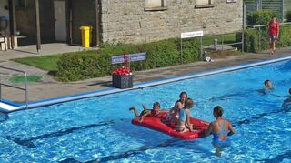 Der Schwimmbadförderverein in Wachbach ist für die neue Badesaison gerüstet, damit wie im Vorjahr Jung und Alt ungetrübte Badefreuden genießen können.