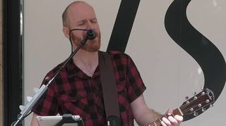 Kai Höfling beim Auftakt der Sommermu-sik auf dem Marktplatz.