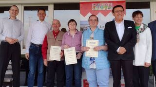Ehrungen (von links): Peter Büche (Geschäftsführer), Benjamin Czernin (Vorsitzender), die Geehrten Dietmar Wolf, Agnes Berberich und Marina Estermann, Professor Dr. Wolfgang Reinhart, Elisabeth Krug und Edmund Brenner.