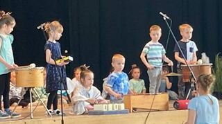 Die Kinder der musikalischen Früherziehung.