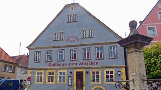 Das Haus „Ars Musica“ in Aub ist zu einem kulturellen Zentrum mit entsprechender Außenwirkung fürdie Stadt Aub geworden. Die Stadt überlegt, hier Räume für Vereine zur Verfügung zu stellen.