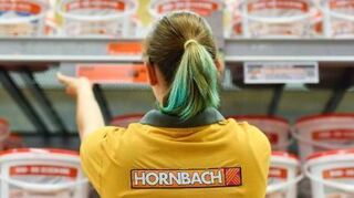 Die Hornbach Baumarkt AG betreibt 171 Standorte in neun Ländern.