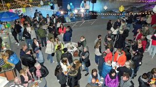 Das erstmalig veranstaltete „Dürmer Hofhopping“ beim Blummefeschd in den Innenhöfen der Stadt fand sehr großen Anklang und wurde von allen Gästen mit Begeisterung angenommen.