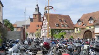 Die Motorrad-Wallfahrt findet traditionell am Pfingstsamstag statt und zieht die viele Biker aus der näheren und weiteren Umgebung an.