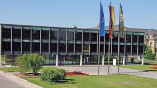 Der Stuttgarter Landtag. 20 Leser haben im Rahmen einer Aktion von MeineFN Gelegenheit, am 21. Juni an einer Plenarsitzung teilzunehmen. Außerdem haben die Fränkischen Nachrichten ein abwechslungsreiches Rahmenprogramm zusammengestellt. Unter anderem sind eine Gesprächsrunde mit Landtagsvizepräsident Wolfgang Reinhart sowie ein Besuch im „Haus der Geschichte“ vorgesehen.