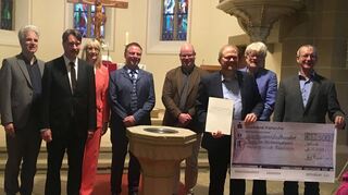 Strahlende Gesichter gab es bei der Verleihung des „Badischen Kirchenmusikpreises 2023“ an die evangelische Kirchengemeinde Ravenstein.