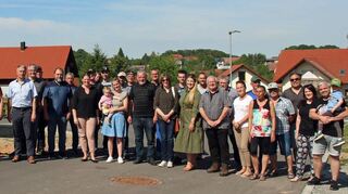 In Donebach herrschte große Freude bei der Abnahme des Baugebiets „Fasanenweg“.