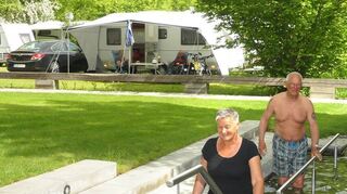 Der Campingplatz in Laudenbach verbindet in idealer Weise historische Bausubstanz mit modernster Campingtechnik. Neu im Angebot: das Wassertretbecken.