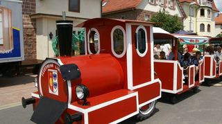 Die Fahrt mit dem Bähnle durch Limbach ist ein Höhepunkt.
