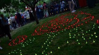 Zahlreiche Kerzen waren der Höhepunkt der Rosen- und Lichterfestes am Samstag in Creglingen.