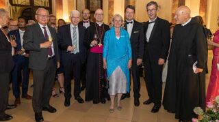 Staatsempfang zum Mozartfest: Regierungspräsident Dr. Eugen Ehmann, Dr. Josef Schuster, Präsident des Zentralrates der Juden, Bischof Dr. Franz Jung, Intendantin Evelyn Meining, Staatssekretär Sandro Kirchner, Oberbürgermeister Christian Schuchardt.