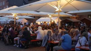 Aufgehalten: Große Resonanz erfuhr erneut das Hardheimer Sommerfest – nicht nur bei den Einheimischen. Viele Menschen kamen auch aus den umliegenden Gemeinden in die Erftalgemeinde, um zu feiern, sich zu unterhalten, Spaß zu haben oder einfach die Seele baumeln zu lassen.