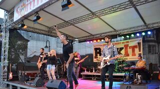 Abgerockt: Die Band „Rock it!“ lieferte ein breites musikalisches Repertoire – von Rock bis neue deutsche Welle.