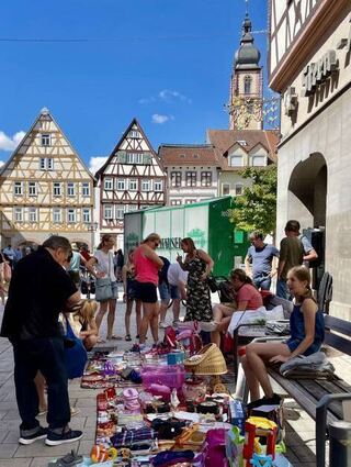 Beim Flohmarkt können wieder Schnäppchen gemacht werden.