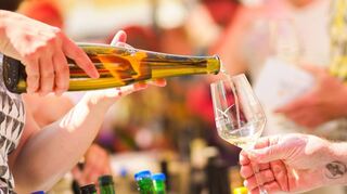 Edle Tropfen können die Teilnehmer am Sonntag, 2. Juli, im Markelsheimer Weinberg exklusiv mit der Weinkönigin und dem WG-Vorstandsvorsitzenden genießen. Weitere Highlights sind zudem geplant.