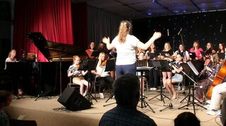 Ein abwechslungsreiches Programm boten die Kinder und Jugendlichen gemeinsam mit ihren Lehrern beim Sommerkonzert des Martin-Schleyer-Gymnasiums.