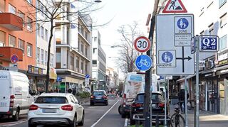 Das Archivbild zeigt die Fressgasse während des Verkehrsversuchs.
