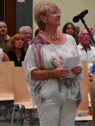 Engagiert stellten die Walldürnerinnen und Walldürner Fragen an die drei. . .