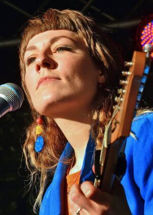 Sang diesmal für das Nationaltheater: Henny Herz.