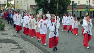 Zum Abschluss führte eine Lichterprozession durch die Straßen der Innenstadt.