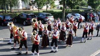 Zu einem großen Jubiläumsfest gehört natürlich auch ein Festumzug, so auch beim 75. Geburtstag des SV Oberbalbach.