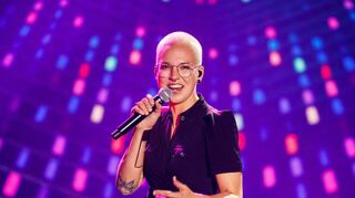 Die Musikerin Stefanie Heinzmann kommt nach Weikersheim: Sie war Siegerin der ProSieben-Castingshow „SSDSDSSWEMUGABRTLAD“ von Stefan Raab. Seither hat sie sich die sympathische Schweizerin einen riesigen Fankreis erobert.