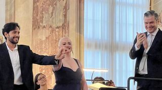 Stimmgewaltig und herzerwärmend: Das Philharmonische Orchester mit Dirigent Enrico Calesso, die Sopranistin Inna Husieva und der Tenor Roberto Ortiz gestalteten eine fulminante „Italienische Nacht“ mit populären Arien von Donizetti, Verdi und Puccini.
