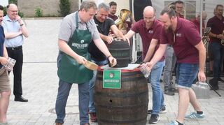 Mit dem Bieranstich durch Bürgermeister Ludger Krug startete die zweite Auflage des Königheimer Brehmbachfestes. An beiden Festtagen war der Besucherzuspruch sehr gut.
