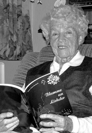 <p>Johanna Assion Bausback wurde vor 100 Jahren geboren. Mit dem Buch "Blumme un Lichder" hat sie dem Walldürner Dialekt ein Denkmal gesetzt.</p>