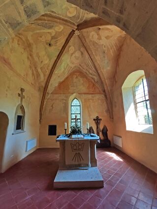 Mittelalterliche Fresken zieren die evangelische Martinskirche Rüsselhausen. Im Rahmen der jetzt abgeschlossenen Renovierung wurden auch sie gereinigt und gesichert.