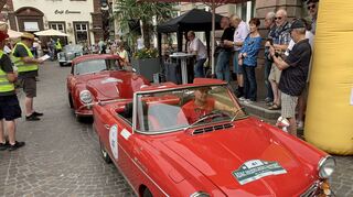 Die Ankunft mit dem NSU Wankel Spider auf dem Marktplatz in Heidelberg war nur einer von vielen Höhepunkten bei der 27. Oldtimer-Rallye „Heidelberg Historic“, die am Samstag allerdings auch von einem schweren Unfall überschattet wurde.