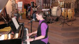 Die städtische Musikschule Wertheim bot am Freitag in der Stiftskirche ein abwechslungsreiches Konzert. Den krönenden Abschluss bildete dabei die „Pop- und Rockband“ der Schule.