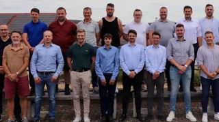 Die erfolgreichen Absolventen der Technikerklasse Maschinenbau.