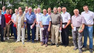 Langjährige und verdiente Mitglieder des SC Erfeld wurden im Rahmen der Feierlichkeiten anlässlich des Jubiläums geehrt.